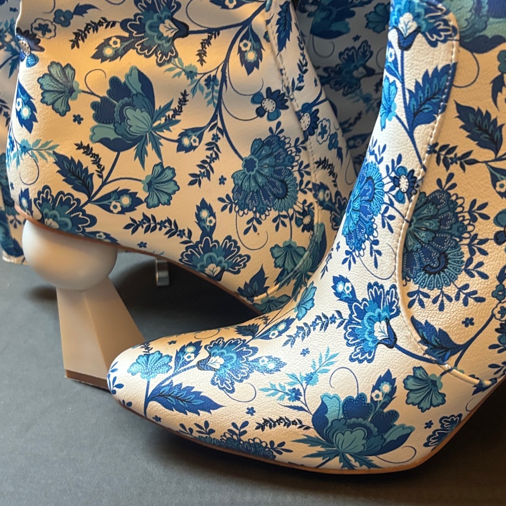 Floral Blue and White Women's Boots - Picture 3 of 8